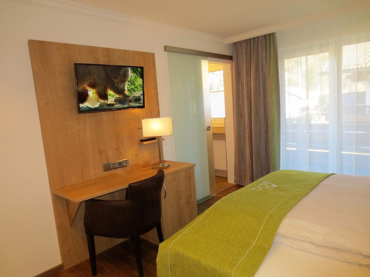 Hotel Alp Inn - Chiemgaukarte Inclusive Ruhpolding Bagian luar foto