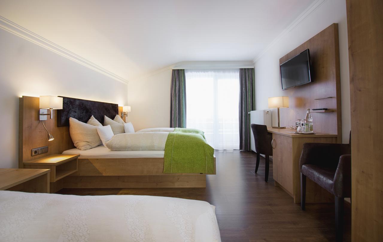 Hotel Alp Inn - Chiemgaukarte Inclusive Ruhpolding Bagian luar foto