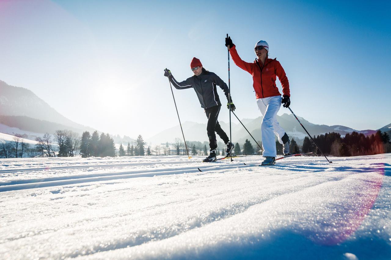 Hotel Alp Inn - Chiemgaukarte Inclusive Ruhpolding Bagian luar foto